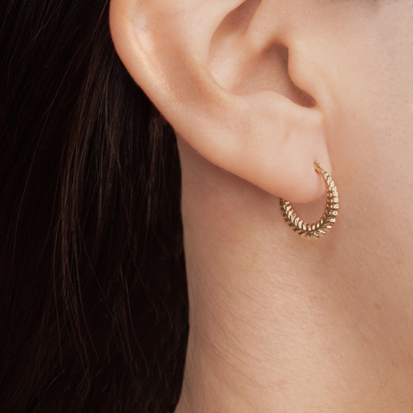 10K Gold Mini Arrow Diamond Cut Huggie Hoop Earrings