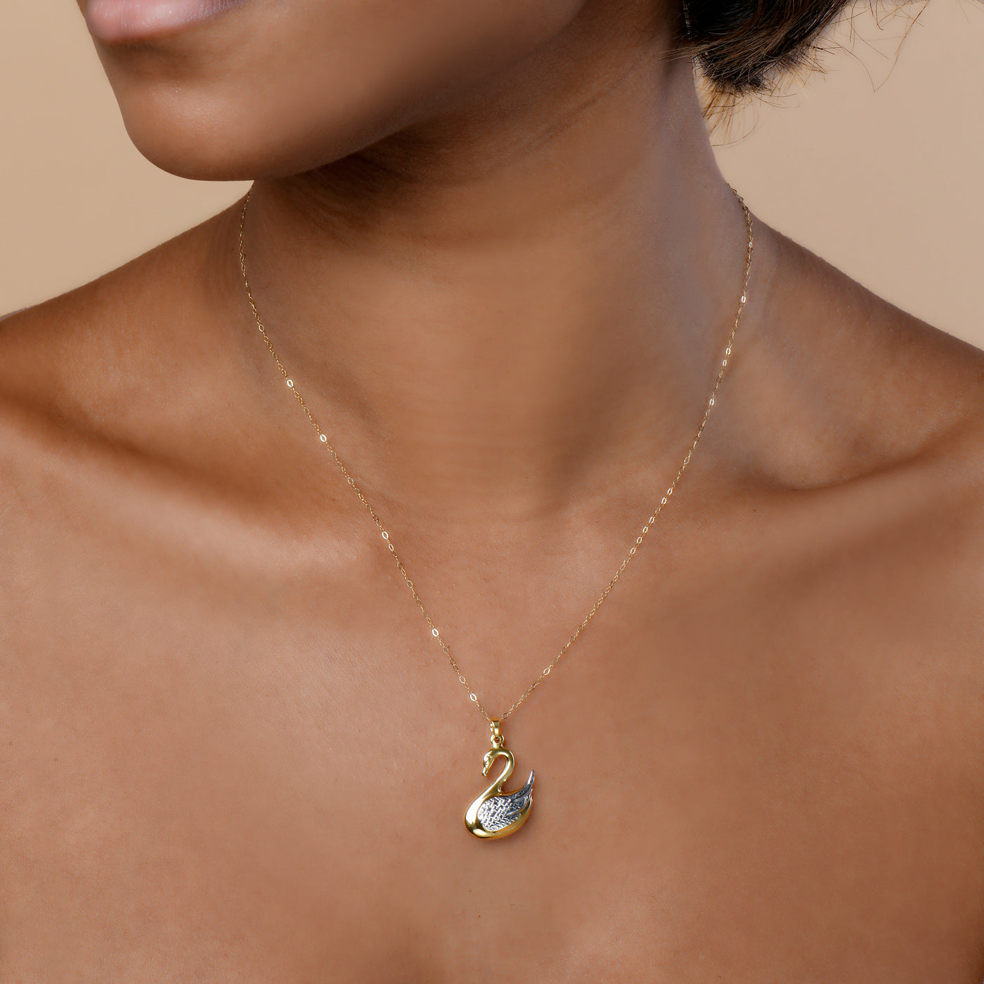 14K GOLD TWO-TONED SWAN PENDANT