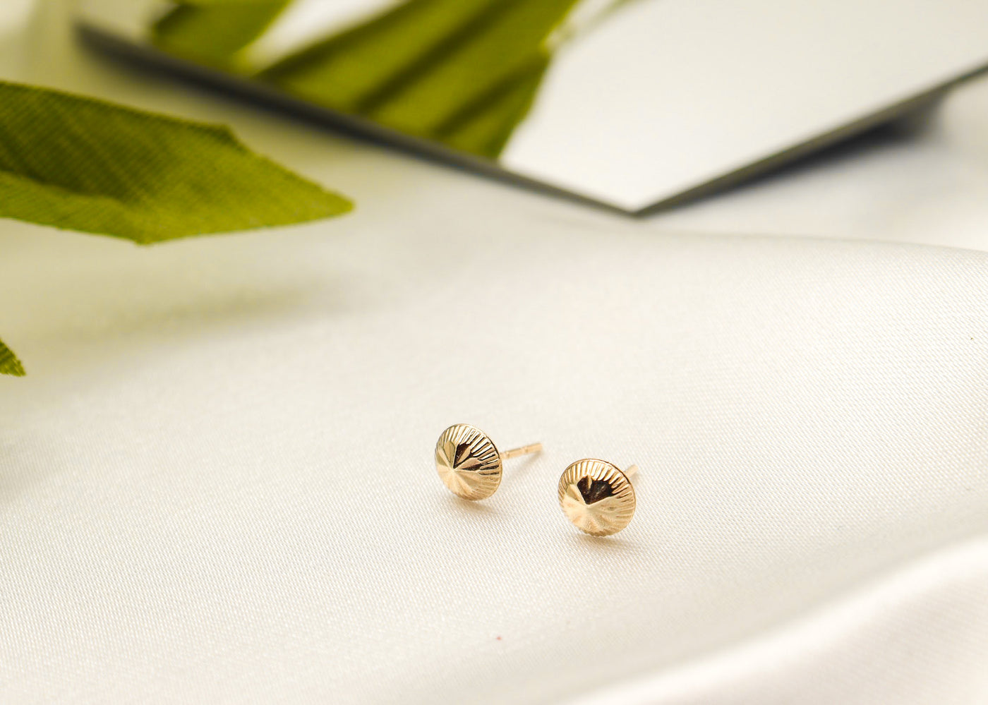 14K Gold Round Ball Small Stud Earrings